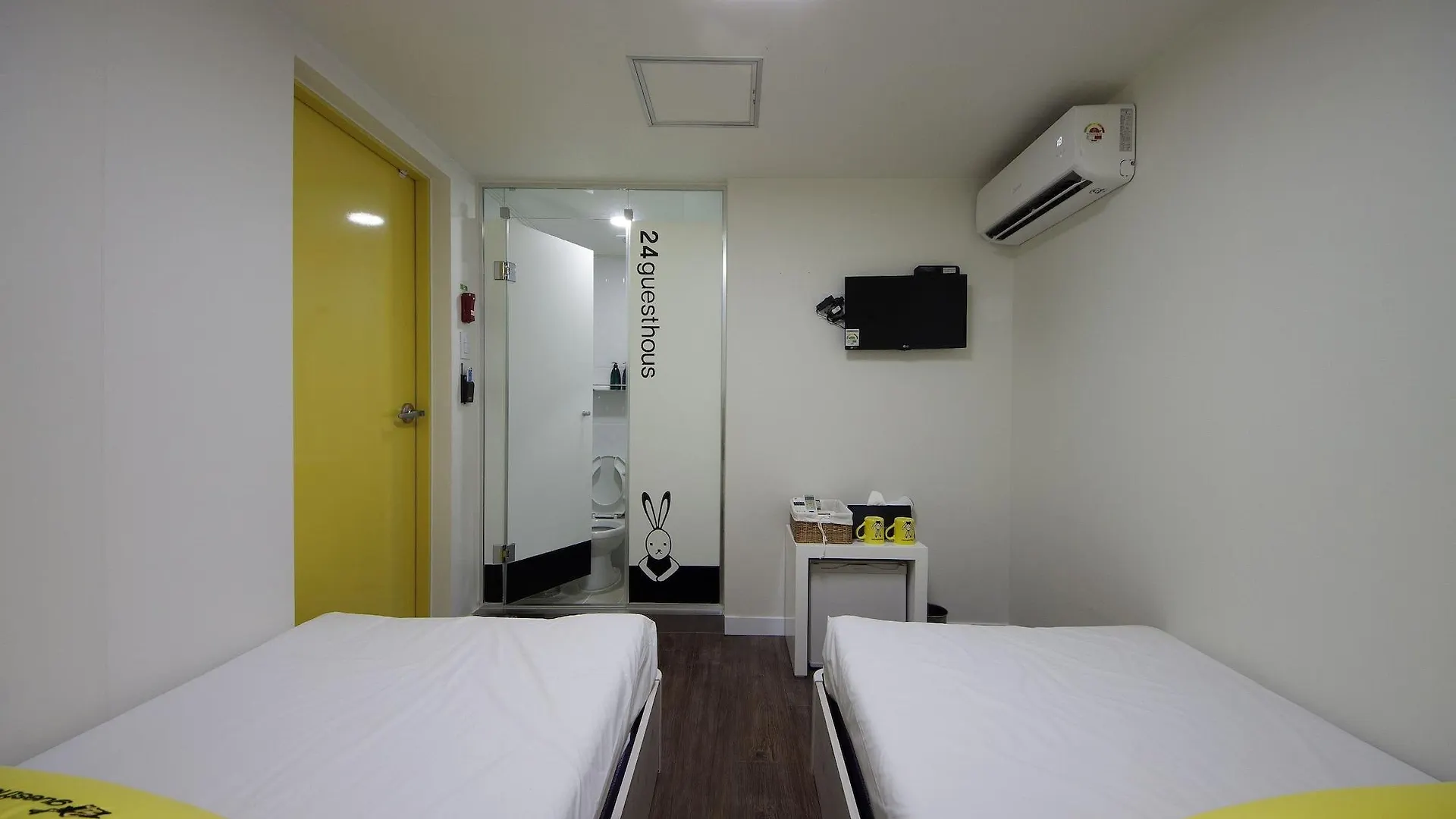 24 Guesthouse Myeongdong Town Soul