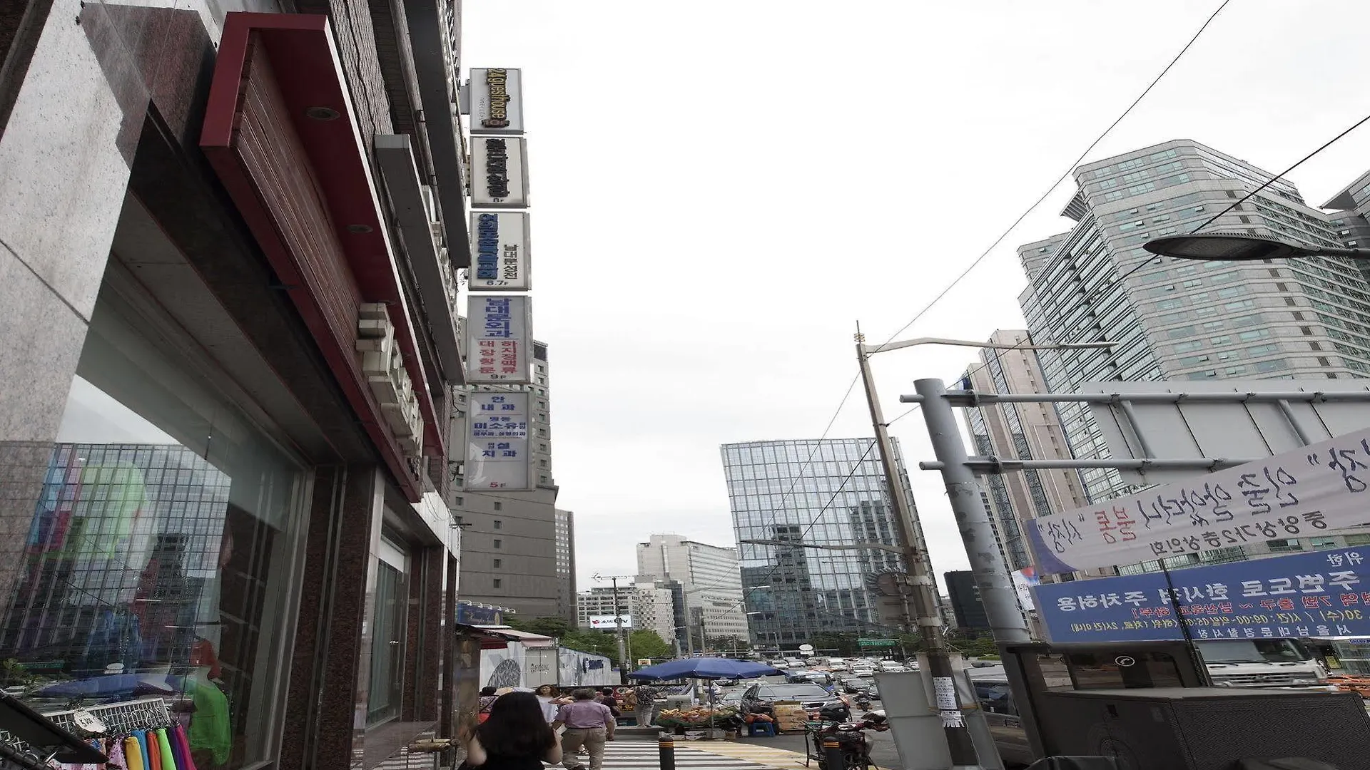 24 Guesthouse Myeongdong Town Soul